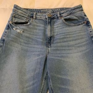 Women’s American Eagle Stretch Mom Jeans. Size 12 Long.